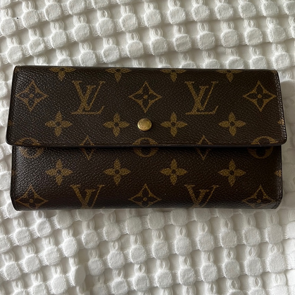 Authentic Louis Vuitton wallet.